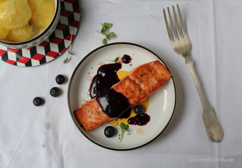 Salmon with a honeydew blueberry sauce #recipe #gourmetguerilla